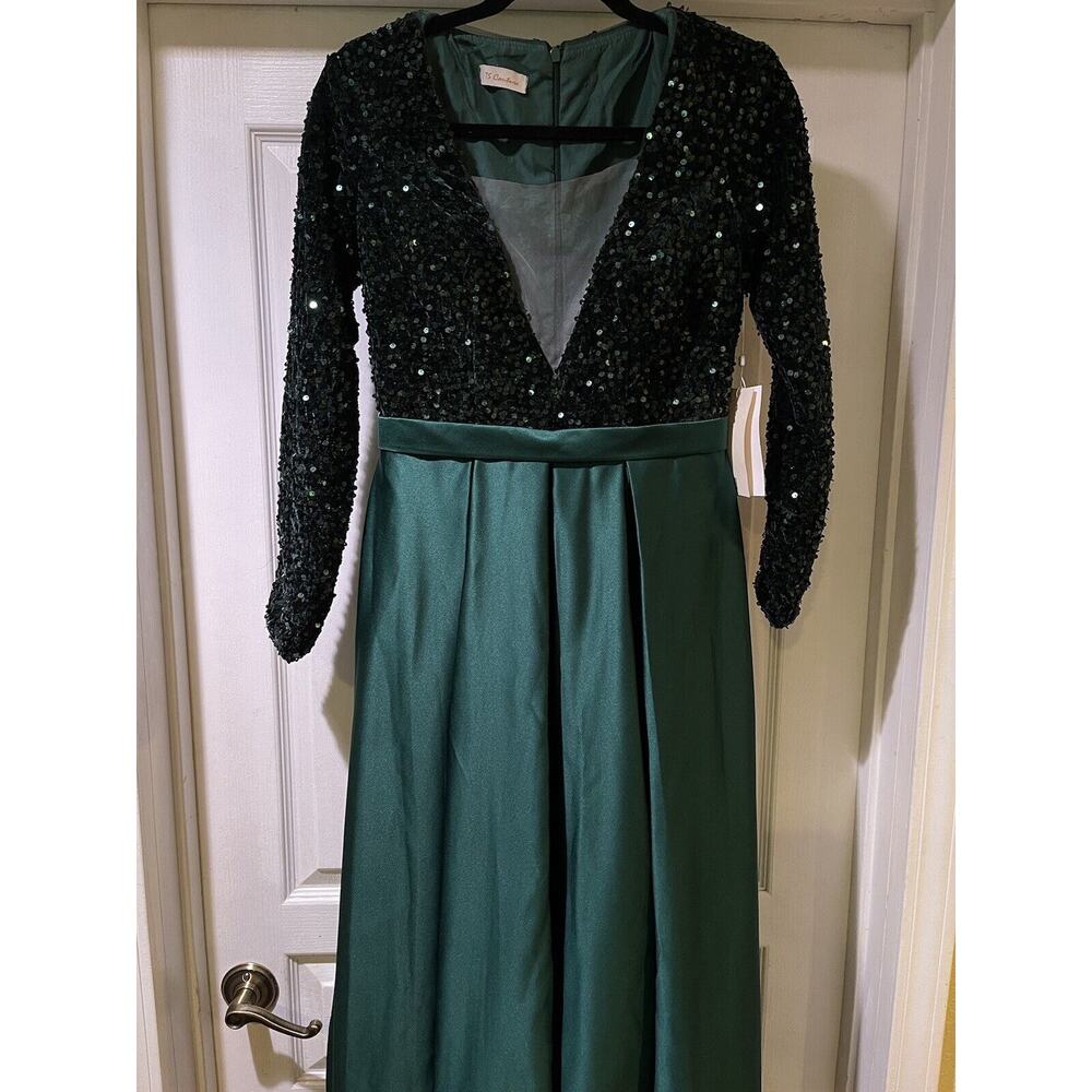 TS Couture Long Sleeve Formal Evening Dress Green Color Size M